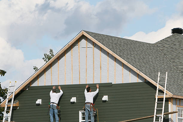 Professional Emergency Siding Repair technician working in Maywood, NJ